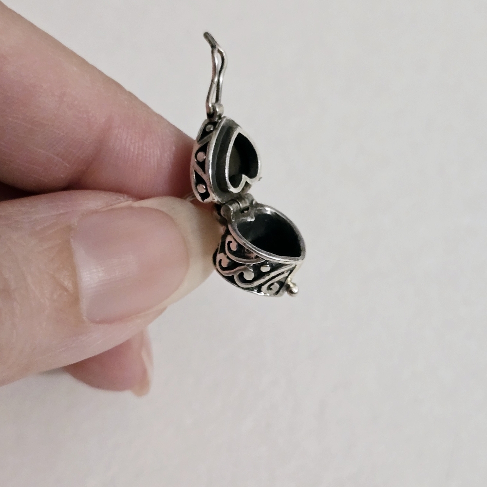 Vintage Sterling Silver Poison Box Heart Charm Chain Bracelet 90s Y2k PRICE FIRM